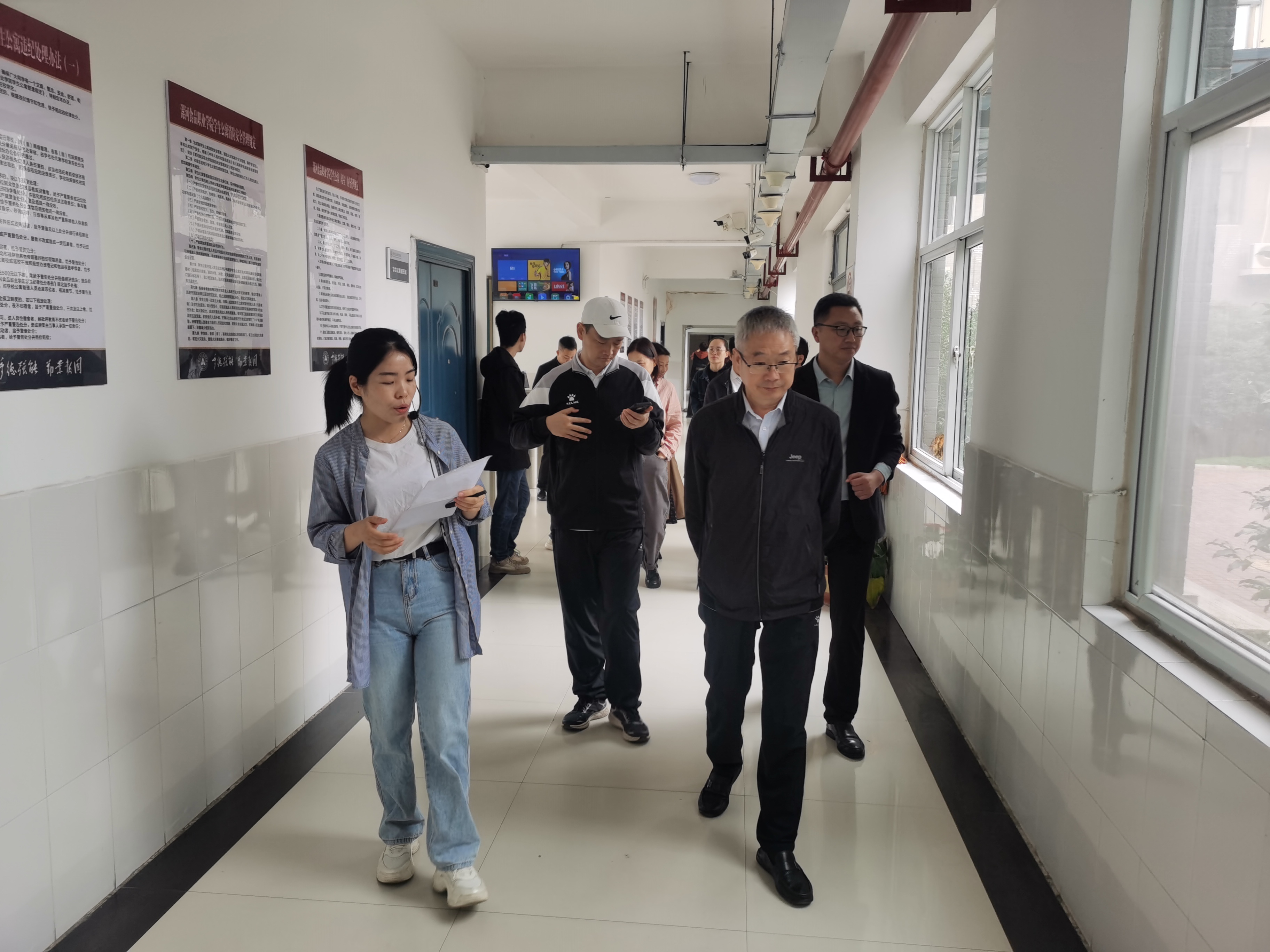 e8706651f91ac41f8d969b60a69630d.jpg e8706651f91ac41f8d969b60a69630d.jpg