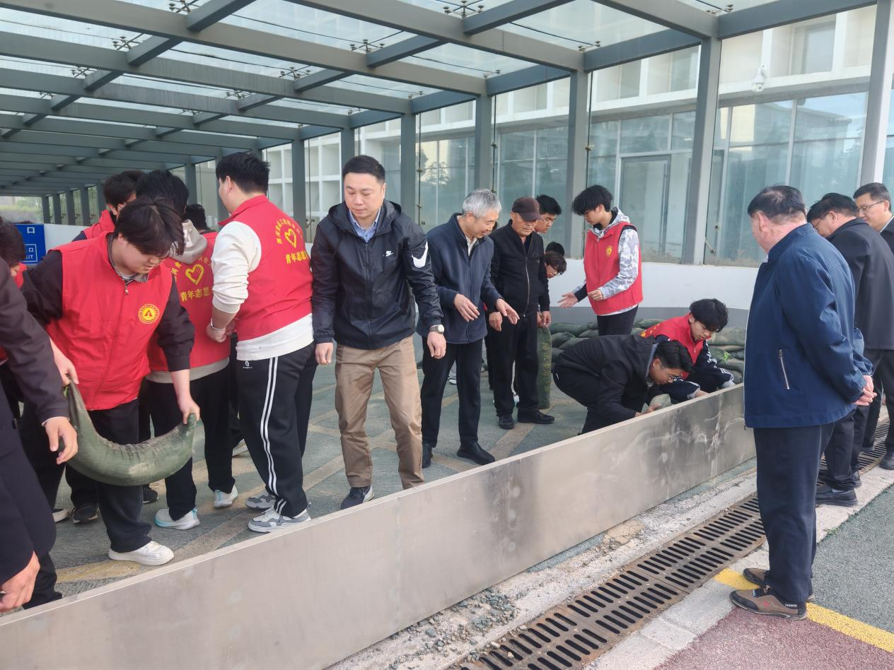 图片2.png 图片2.png